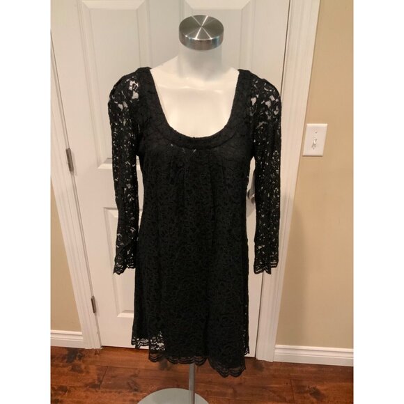 Diane Von Furstenberg Black Floral Lace Hasina Shift Dress, Size 10 - Picture 1 of 7